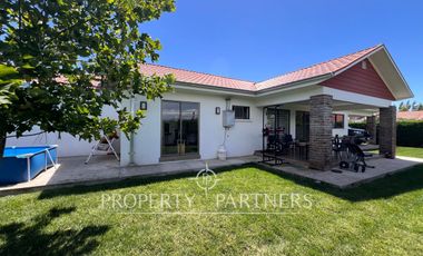 Linda casa en Loteo Los Cipreses