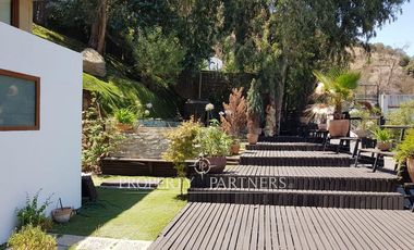 Exclusiva y acogedora casa en exclusivo condominio el Mirador de los Almendros