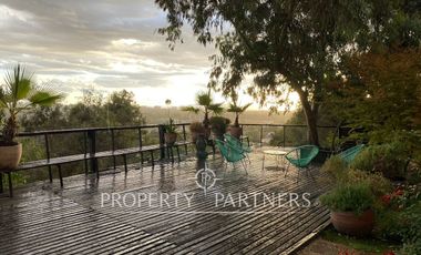 Exclusiva y acogedora casa en exclusivo condominio el Mirador de los Almendros