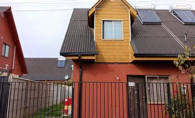 Casa en Venta en Pasaje 35 medio oriente A 3648