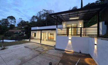 ARRIENDO de CASA CAMPESTRE en LA ESTRELLA