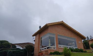 VENTA de CASA CAMPESTRE en TOCANCIPA