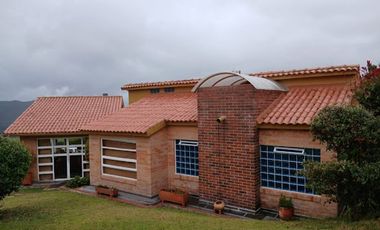 VENTA de CASA CAMPESTRE en TOCANCIPA