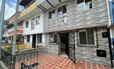 CASA EN ARRIENDO UBICADA EN ITAGUI SECTOR SAMARIA