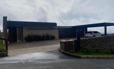 CASA EN ARRIENDO UBICADO EN ENVIGADO SECTOR ALTO DE PALMAS