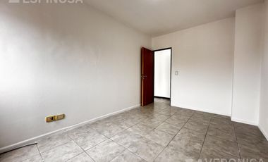 Departamento de dos ambientes en alquiler Moron