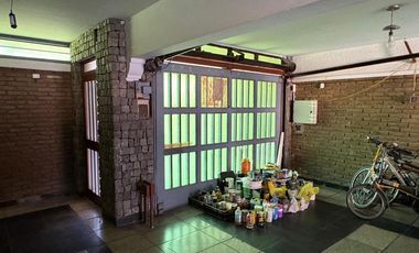 Venta, Casa, 4 Amb, Estudio, Quincho, Parrilla, Piscina, Jardin, Cochera, Apto Crédito, Ramos Mejia