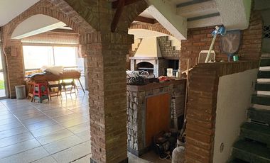 Venta, Casa, 4 Amb, Estudio, Quincho, Parrilla, Piscina, Jardin, Cochera, Apto Crédito, Ramos Mejia