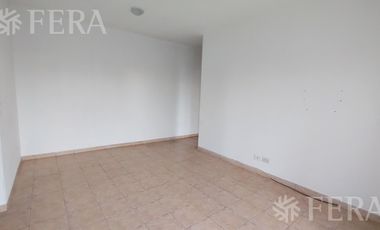 Alquiler Departamento 3 ambientes con balcón en Wilde
