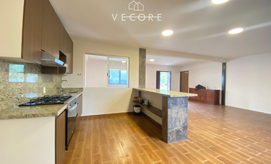 CASA EN VENTA EN FRACCIONAMIENTO LOMA ESMERALDA, HUAXTLA, JALISCO