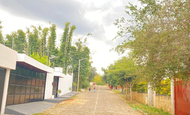 CASA EN VENTA EN FRACCIONAMIENTO LOMA ESMERALDA, HUAXTLA, JALISCO