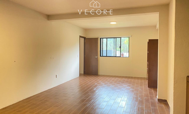 CASA EN VENTA EN FRACCIONAMIENTO LOMA ESMERALDA, HUAXTLA, JALISCO