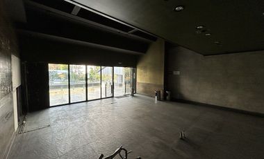 Excelente Local Comercial en Renta 107 m2 en Santa Fe.