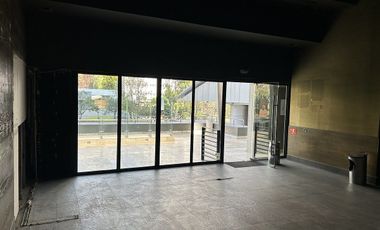 Excelente Local Comercial en Renta 107 m2 en Santa Fe.