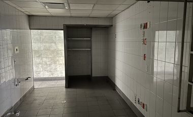 Excelente Local Comercial en Renta 107 m2 en Santa Fe.