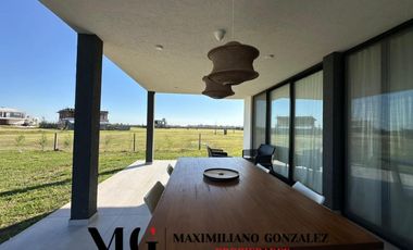 Casa venta y alquiler Terralagos Cannning