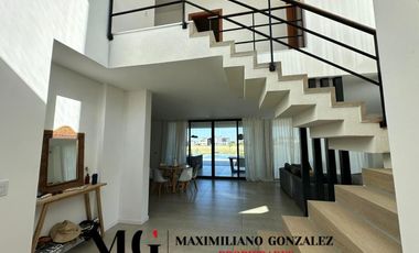 Casa venta y alquiler Terralagos Cannning