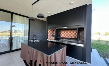 Casa venta y alquiler Terralagos Cannning