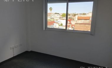 Alquiler de departamento de 2 ambientes con balcón en Wilde