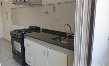 Alquiler de departamento de 2 ambientes con balcón en Wilde
