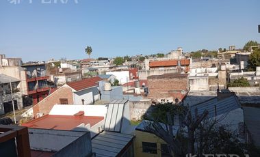Alquiler de departamento de 2 ambientes con balcón en Wilde