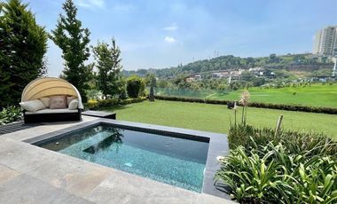 Venta  moderna casa amueblada Bosque Real 4 recamaras  sobre campo de golf