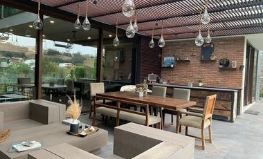 Venta  moderna casa amueblada Bosque Real 4 recamaras  sobre campo de golf