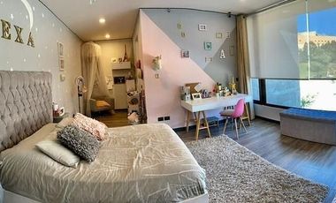 Venta  moderna casa amueblada Bosque Real 4 recamaras  sobre campo de golf