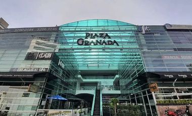 Renta Interlomas excelente local ideal para consultorios