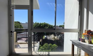 Departamento en Alquiler en Villa Ballester - Dos Ambientes con Cochera-Muy luminoso