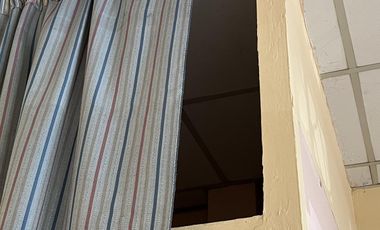 Local al frente - Olivos