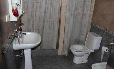 Casa quinta venta Guernica- 2 casas  y galpon-SALIDA A 2 CALLES