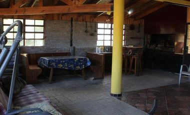 Casa quinta venta Guernica- 2 casas  y galpon-SALIDA A 2 CALLES