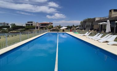 Casa 3 Dormitorios - Los Castaños Nordelta