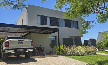 Casa 3 Dormitorios - Los Castaños Nordelta