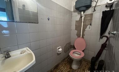 Venta Local de 84mts en Wilde