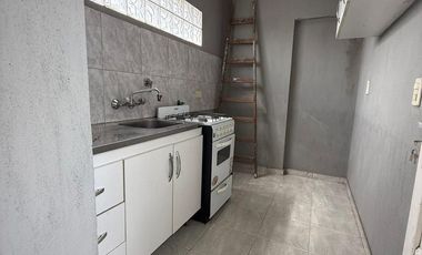 Casa en Venta en Burzaco – 2 Plantas con Piscina, Local y Potencial de 2 Departamentos