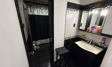Casa en Venta en Burzaco – 2 Plantas con Piscina, Local y Potencial de 2 Departamentos