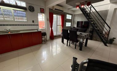 Casa en Venta en Burzaco – 2 Plantas con Piscina, Local y Potencial de 2 Departamentos