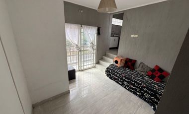 Casa en Venta en Burzaco – 2 Plantas con Piscina, Local y Potencial de 2 Departamentos