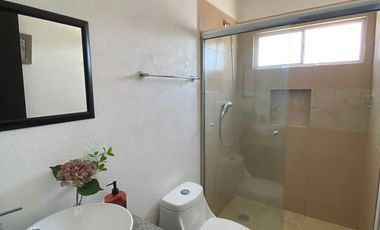 CASA EN RENTA – AMUEBLADA Y LISTA PARA HABITAR