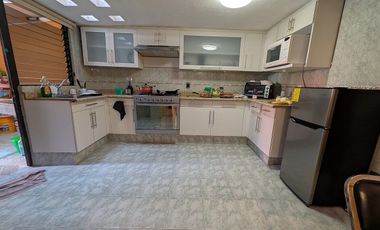 CASA EN FRACCIONAMIENTO EXCLUSIVO EN RANCHO VISTA HERMOSA, COYOACÁN