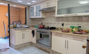 CASA EN FRACCIONAMIENTO EXCLUSIVO EN RANCHO VISTA HERMOSA, COYOACÁN