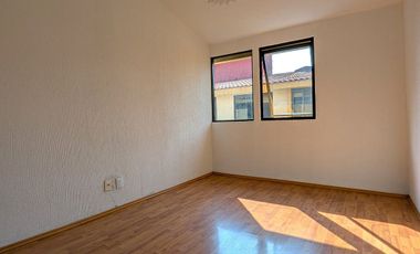 CASA EN FRACCIONAMIENTO EXCLUSIVO EN RANCHO VISTA HERMOSA, COYOACÁN