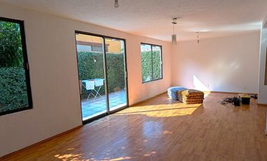 CASA EN FRACCIONAMIENTO EXCLUSIVO EN RANCHO VISTA HERMOSA, COYOACÁN