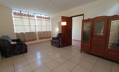 CASA EN AMPLIACIÓN CANDELARIA