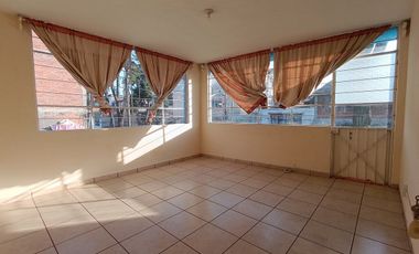 CASA EN AMPLIACIÓN CANDELARIA