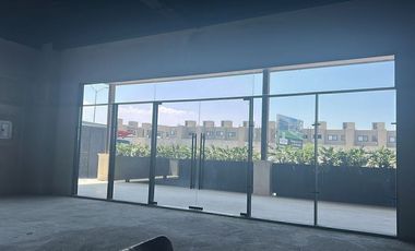 LOCAL COMERCIAL #1 con LA MEJOR  UBICACIÓN en PLANTA BAJA Y ESQUINA‼️