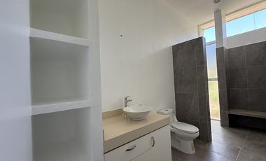 CASA EN RENTA DE UN NIVEL, Privada Parque Central al Norte de Mérida Yucatán