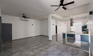CASA EN RENTA DE UN NIVEL, Privada Parque Central al Norte de Mérida Yucatán